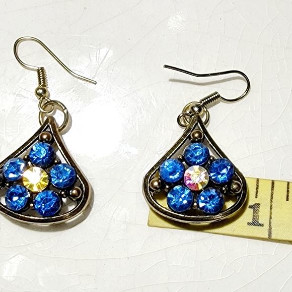 ALADDIN’S JEWEL CAVE BLUE+AURORA BOREALIS SWAROVSKI CRYST Earrings NWOT - Picture 7 of 9